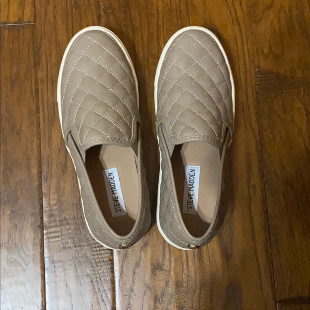 Taupe Steven Madden
